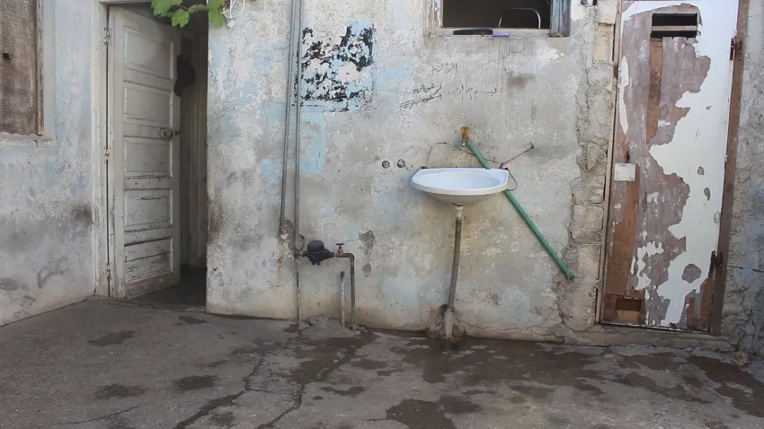 Êş û azarên koçberan bi dawî nabin