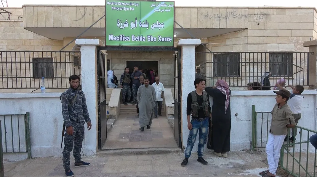 Meclisa bajarokê Ebo Xerzê hate vekirin