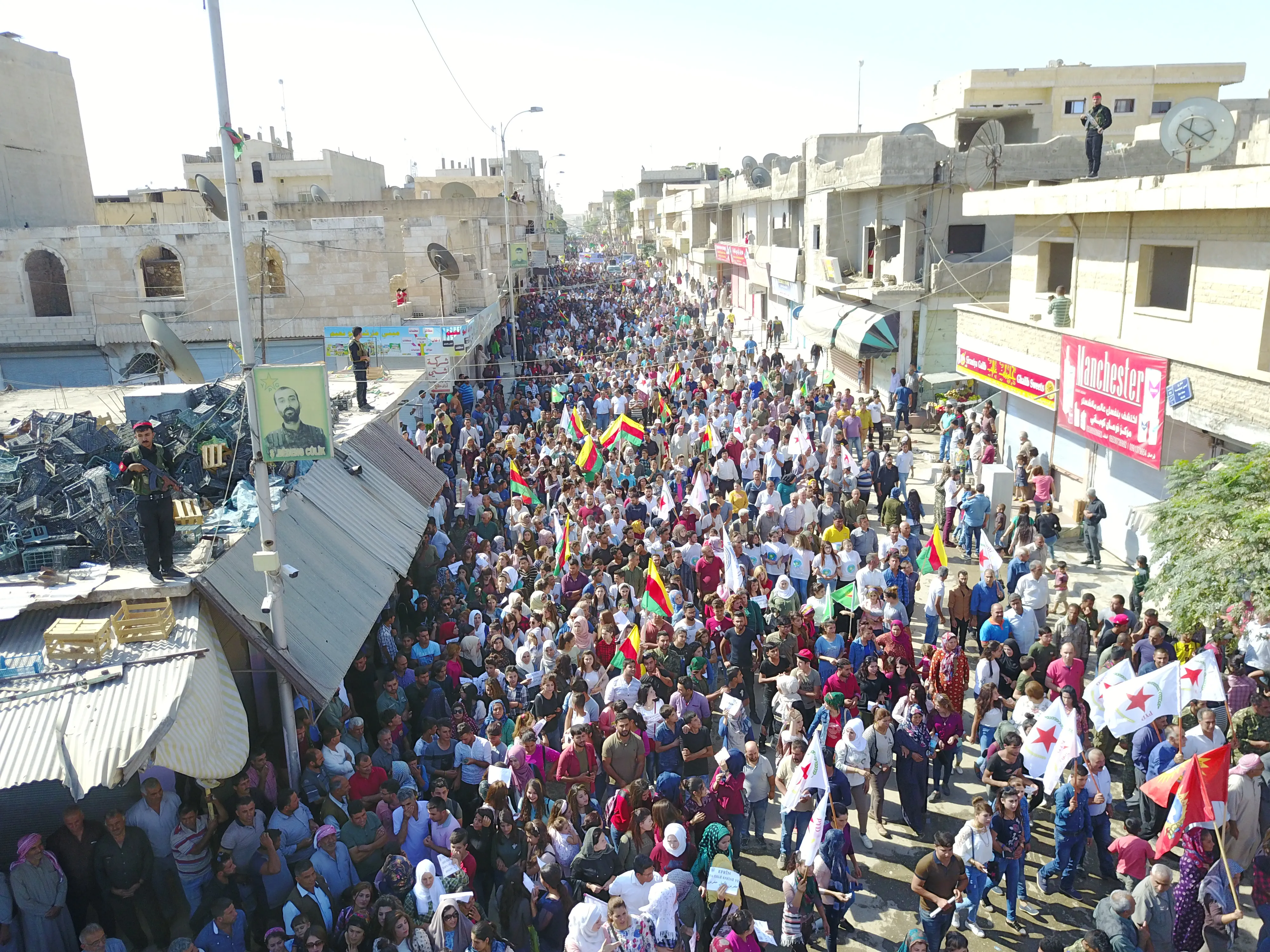 Gelê Kobanê li dijî dagirkeriya Tirkiyê meşiya