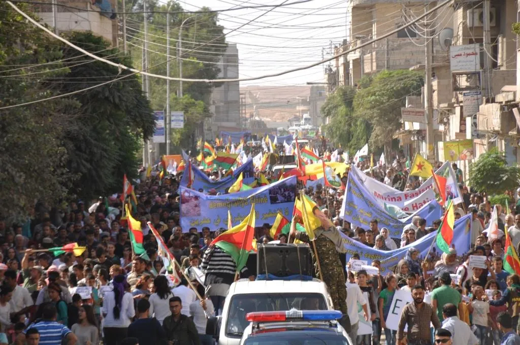 Gelê Kobanê li dijî dagirkeriya Tirkiyê meşiya