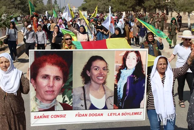 ′Felsefeya Ocalan dikare aştiyê di nav gelê herêmê de belav bike′