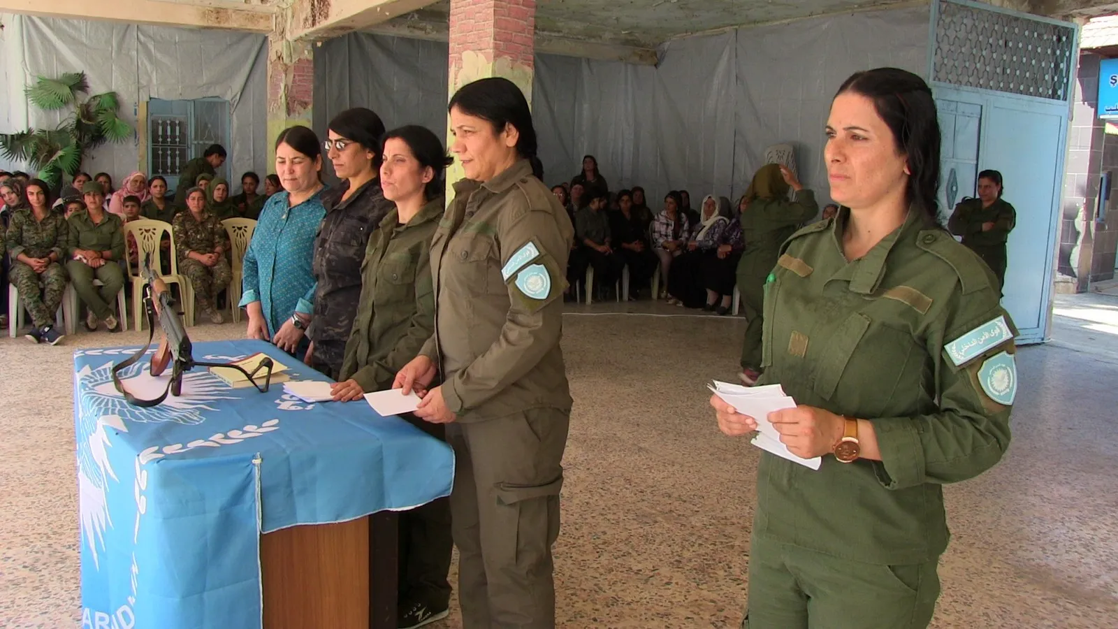 Endamên jin ên Hêzên Ewlekariya Hundirîn perwerdeya xwe bi dawî kir