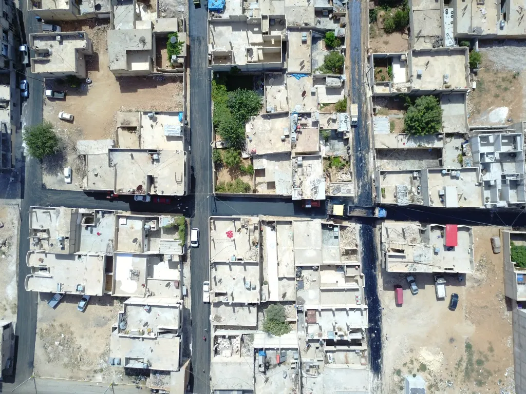 Xebatên qîrkirina rêyên Kobanê berdewam dikin