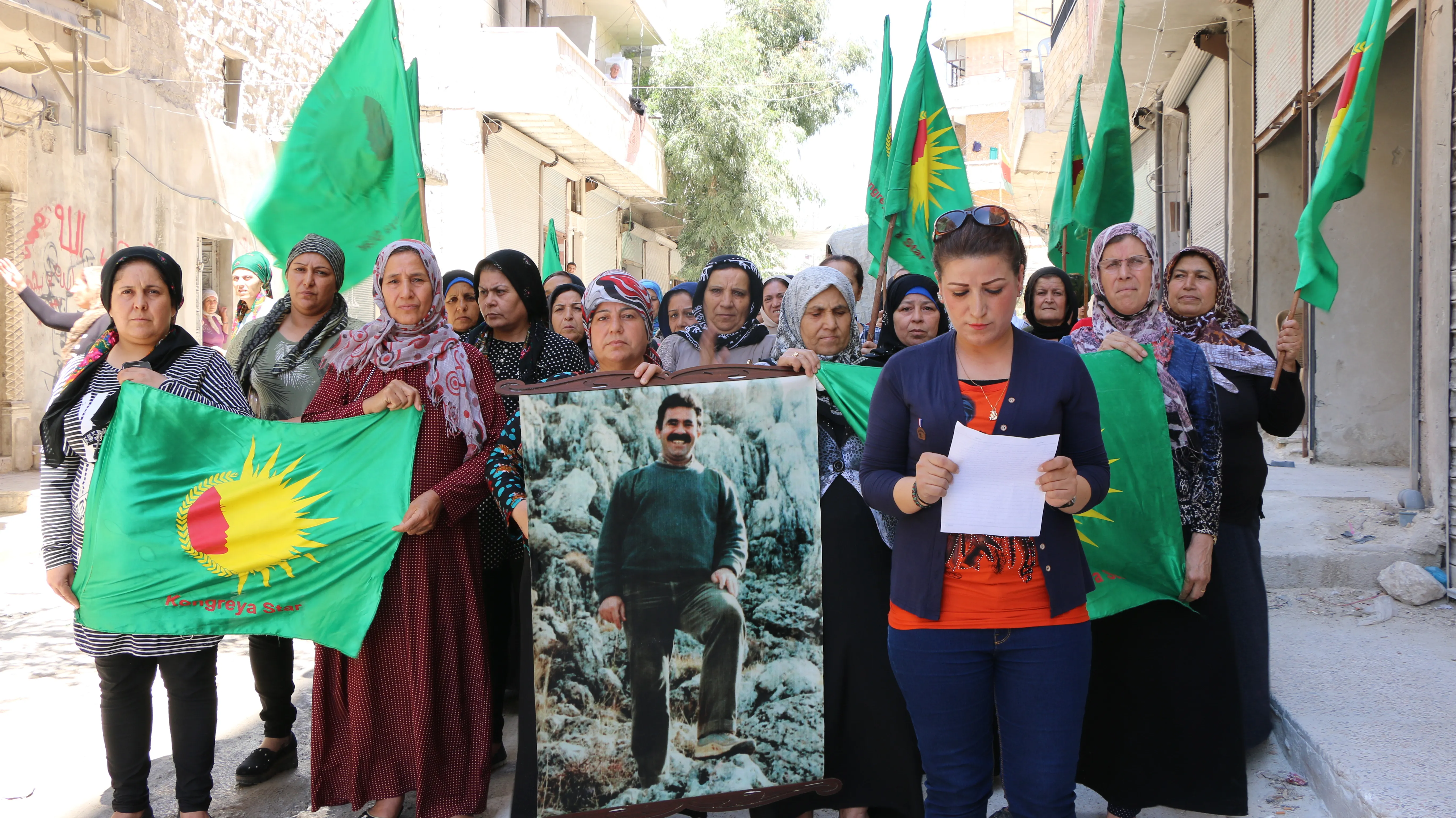 ′Pêwîste kiryarên hovane li Efrînê werin sekinandin′