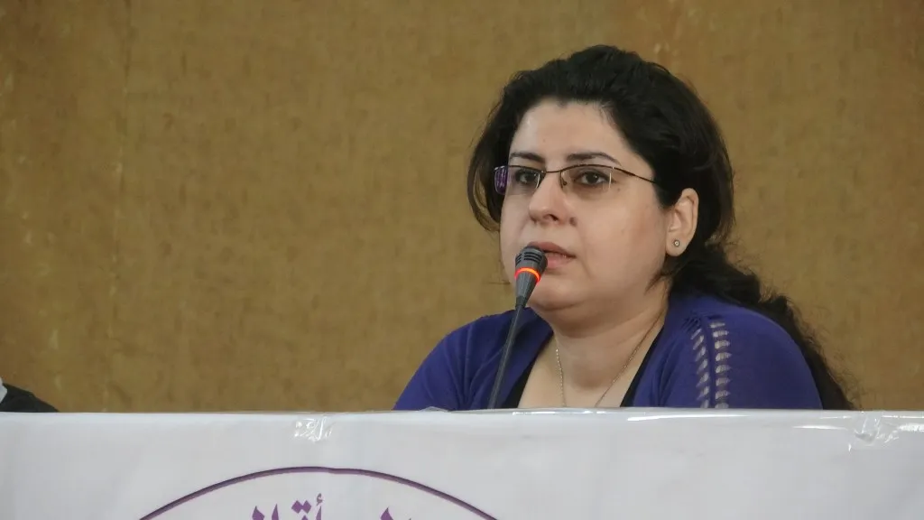 Lîna Berekat: Jinên Sûriyeyê mifteya çareseriya aloziyê ne