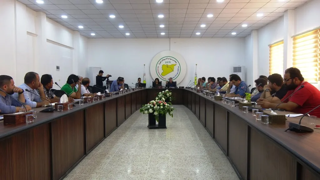 Rêxistinên Bakurê Sûriyeyê ji bo koçberên Hecînê civiyan