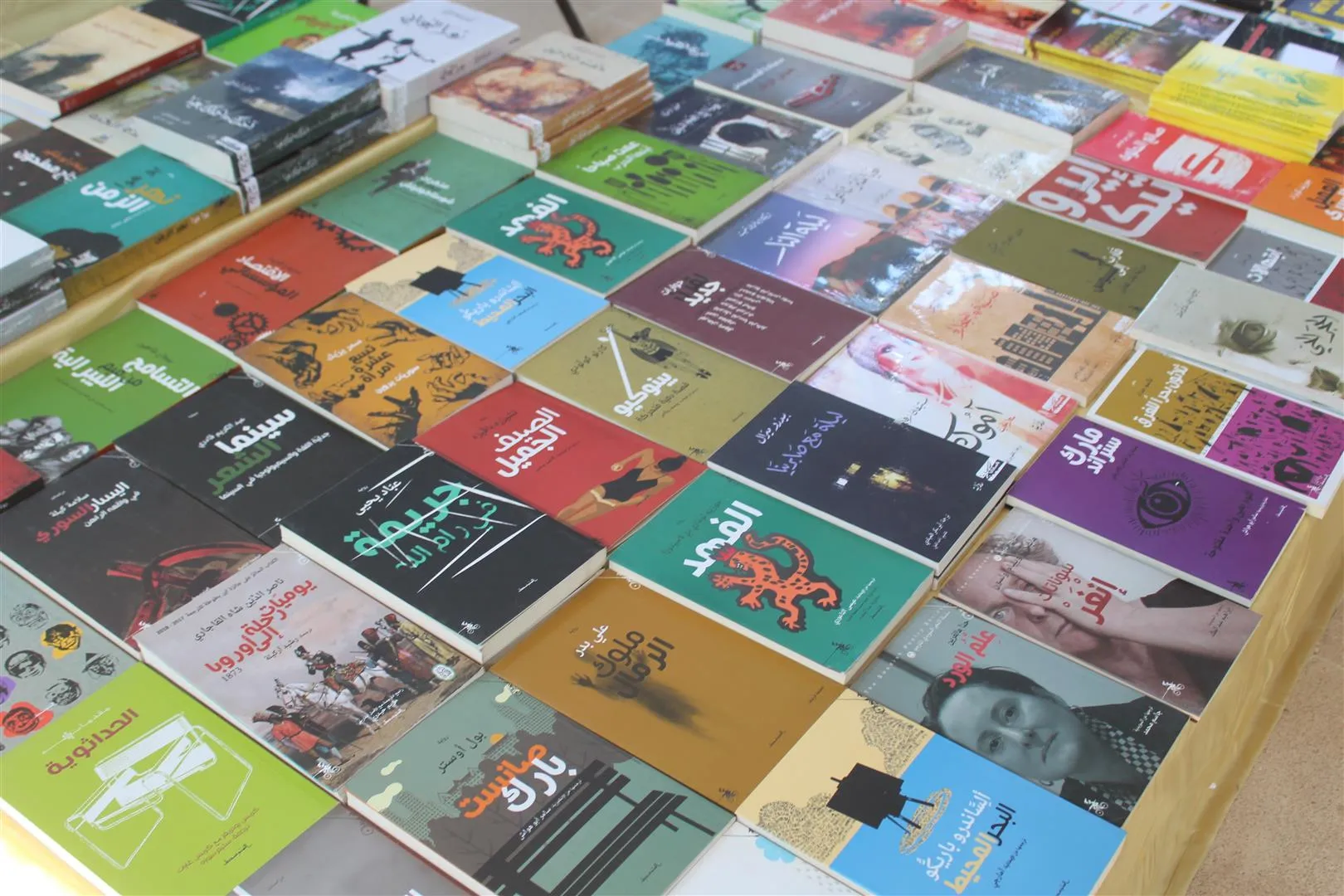 Pêşengeha Pirtûkan a Şehîd Herekol vê carê li Dêrikê hate vekirin
