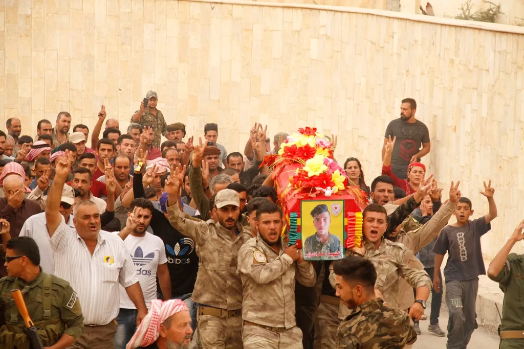 Li Kobanê û Serêkaniyê cangoriyên azadiyê hatin oxirkirin