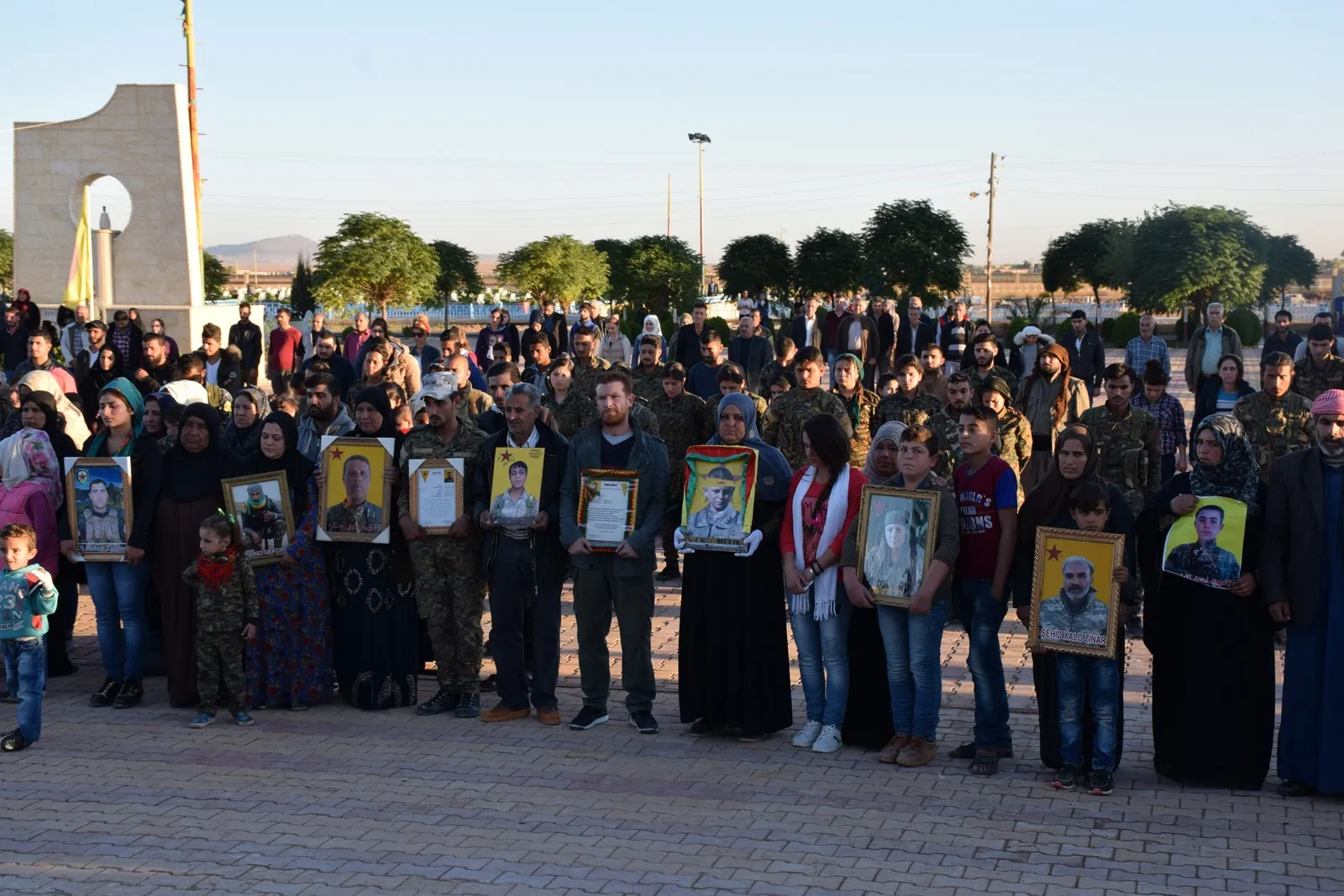 Gelê Hesekê şehîdên meha Cotmehê bi bîranîn