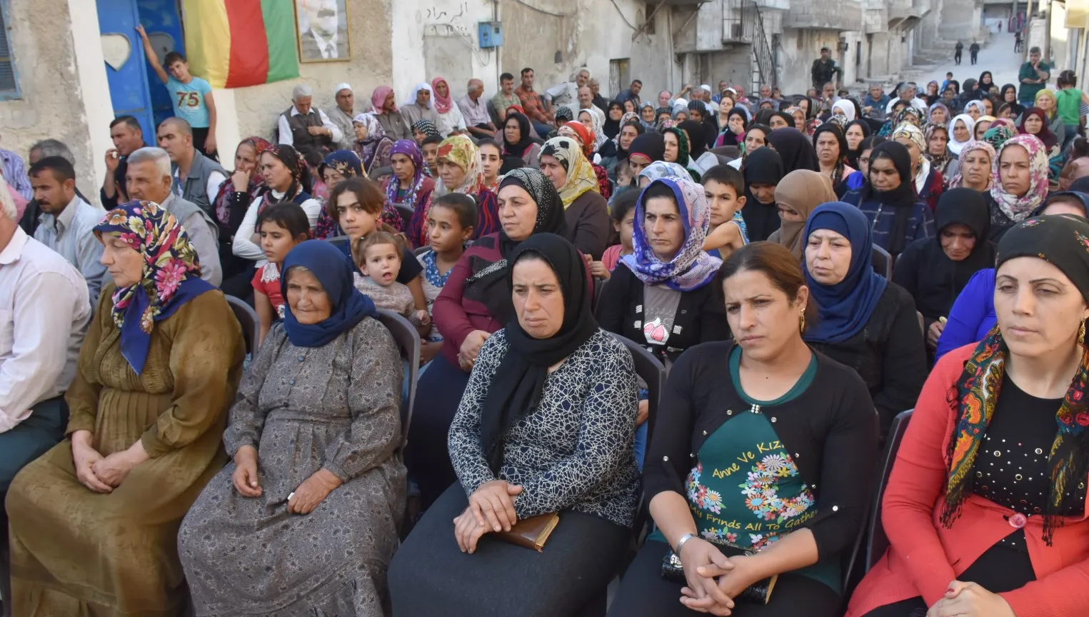 Rewşa xizmetguzarî li taxa Şêxmeqsûd hate gotûbêjikirin