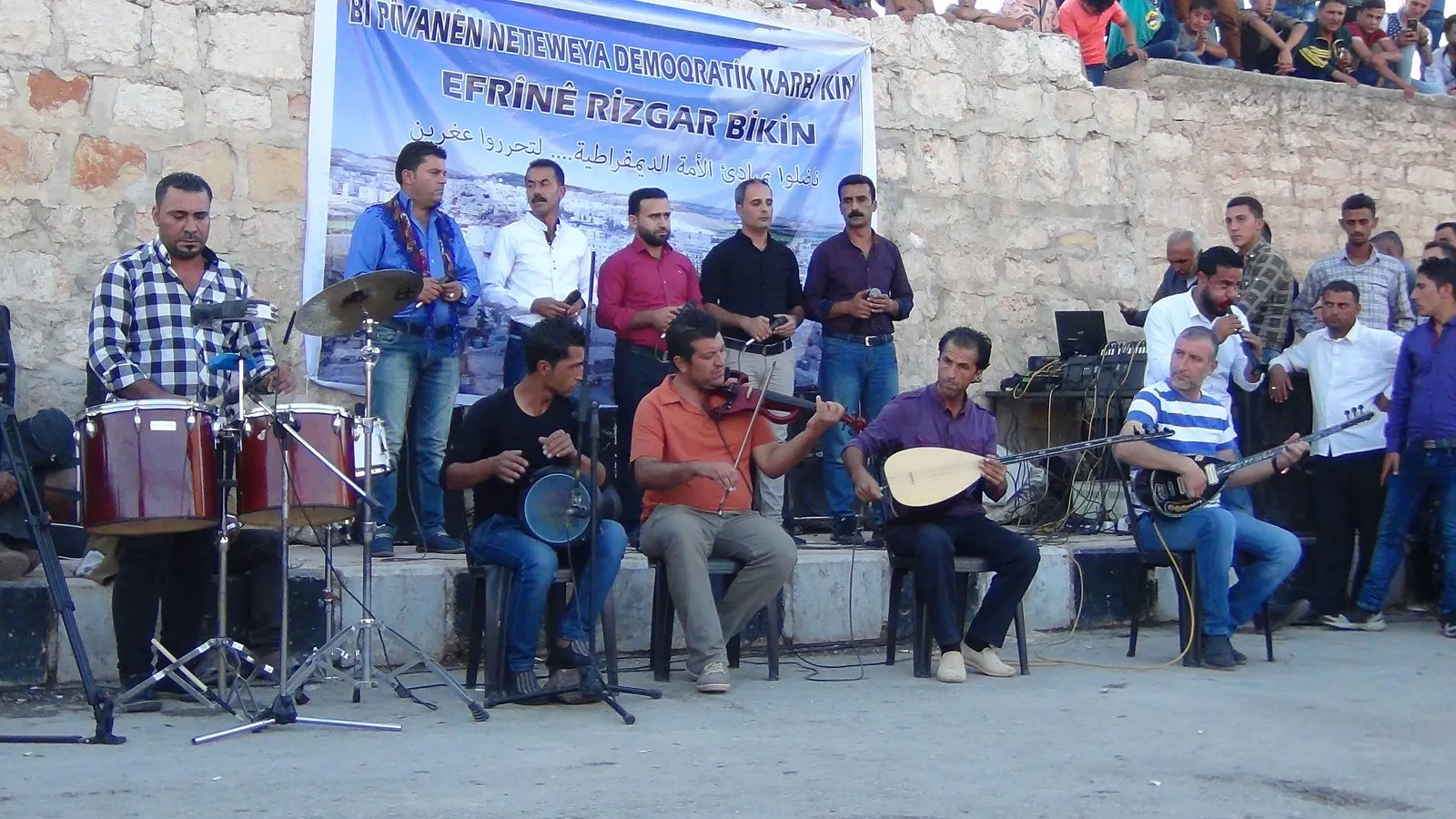 Çalakiyên hunerî li Şêrawayê hatin lidarxistin