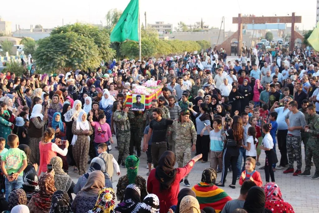 Şervanê QSD‘ê Zagros bi merasîmeke girseyî hate veşartin