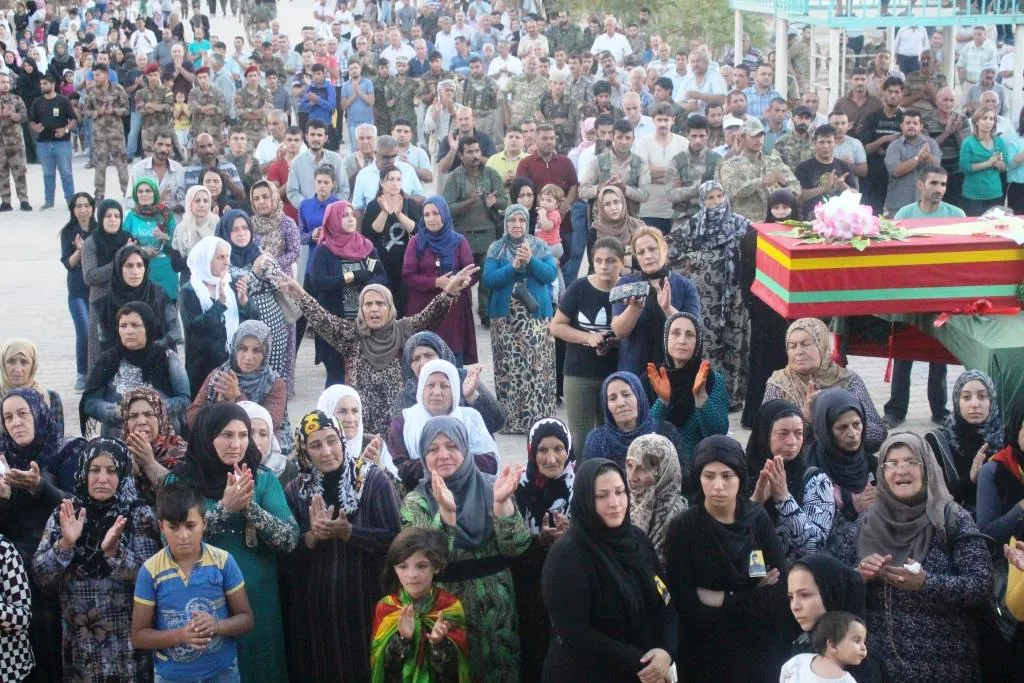 Şervanê QSD‘ê Zagros bi merasîmeke girseyî hate veşartin