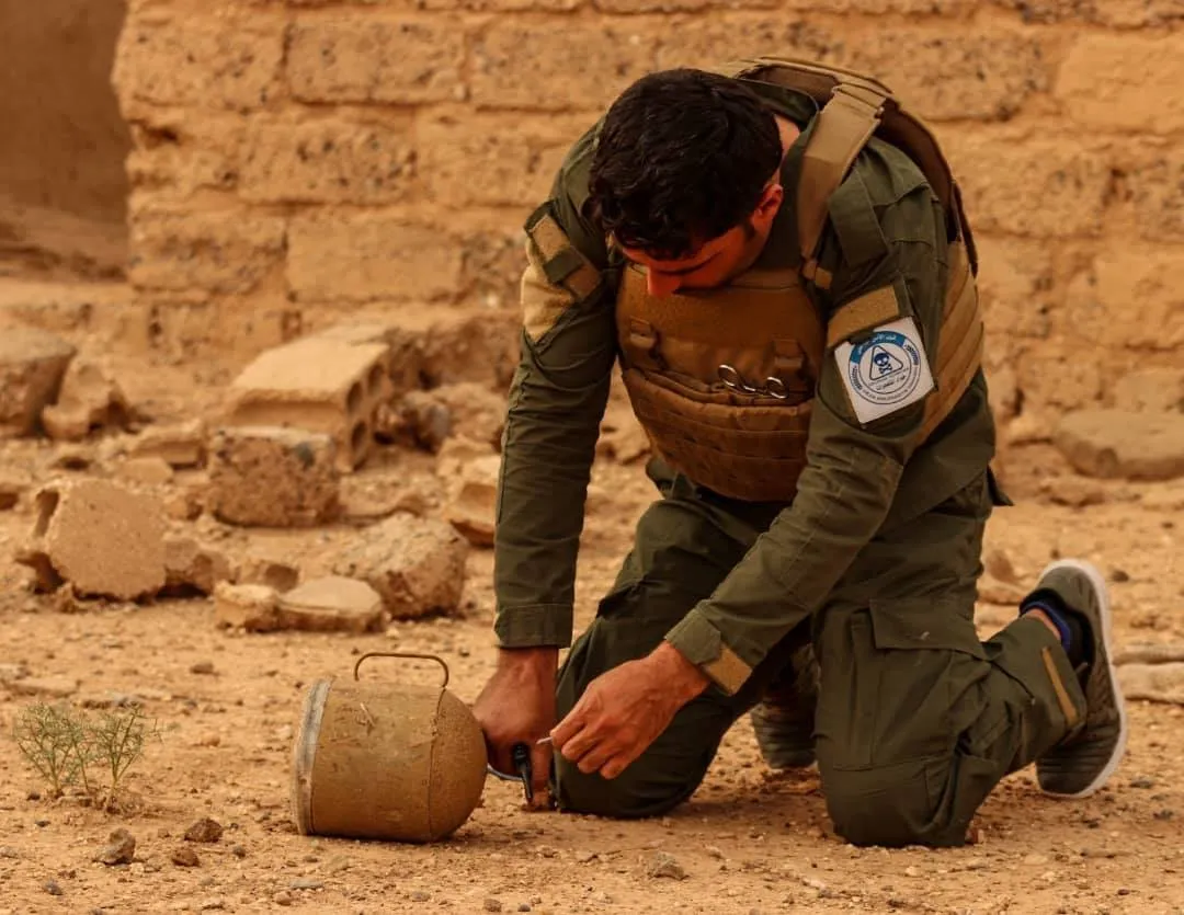 Li Reqayê bombeyek û 4 mayîn hatin bêbandorkirin