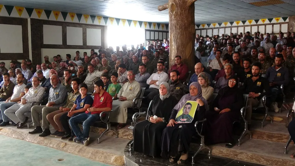 Sersaxî ji du malbatên şervanên QSD`ê re hate xwestin