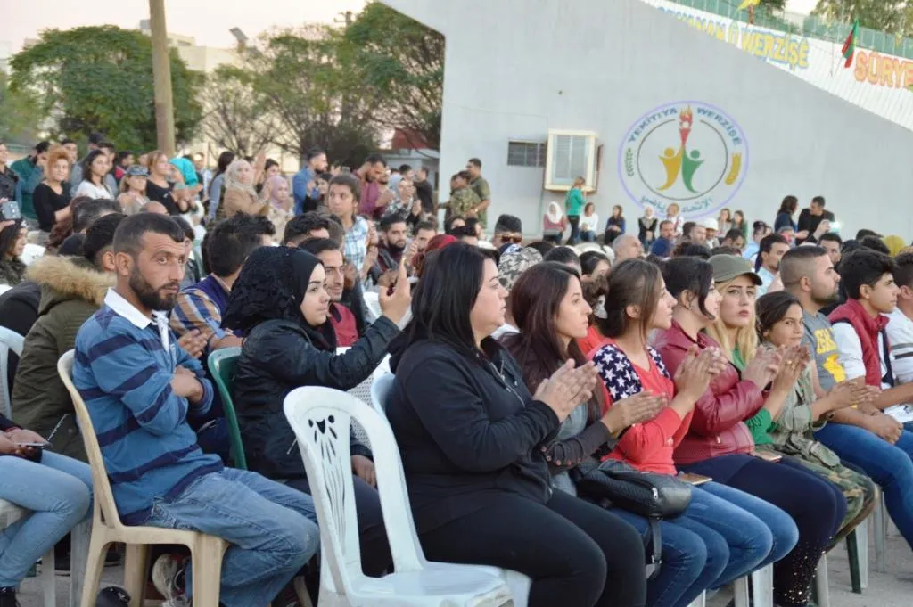 4. Festîvala Şehîd Hogir li bajarê Qamişlo li dar ket