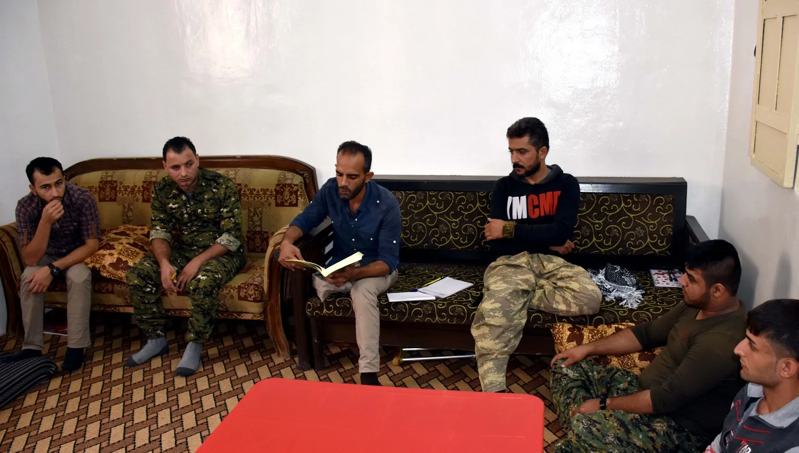 Şervanekî ji Reqa: Lingê min qut bû, lê min xewna xelasiya ji DAIŞ'ê pêk anî