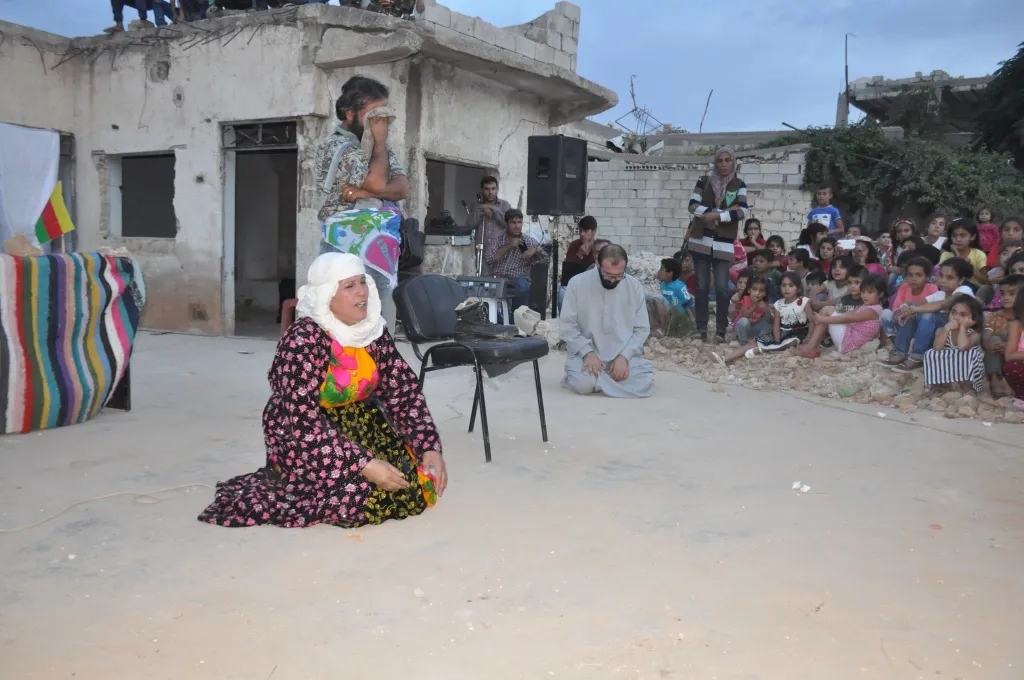 Li muzexaneya Berxwedana Sedsalê şevbêrkeke hunerî