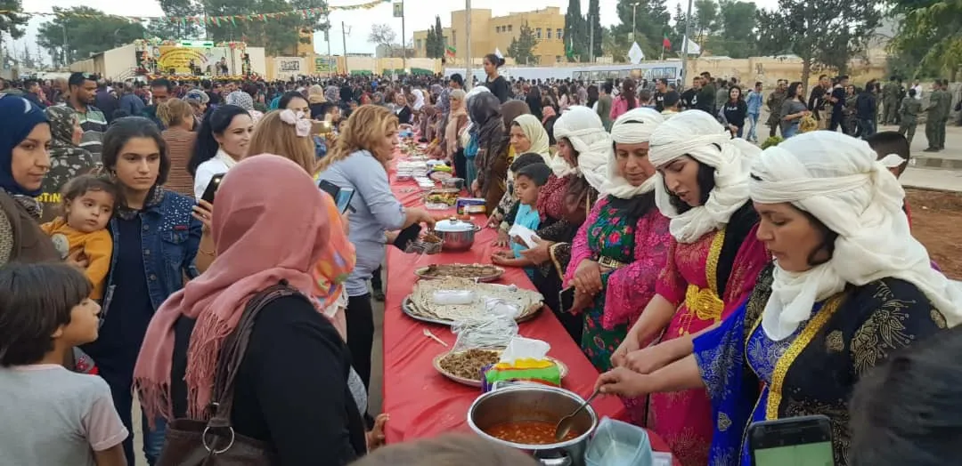 Di Festîvala Dicle-Firatê ya Şehîd Hogir de rengê jina Kobanî