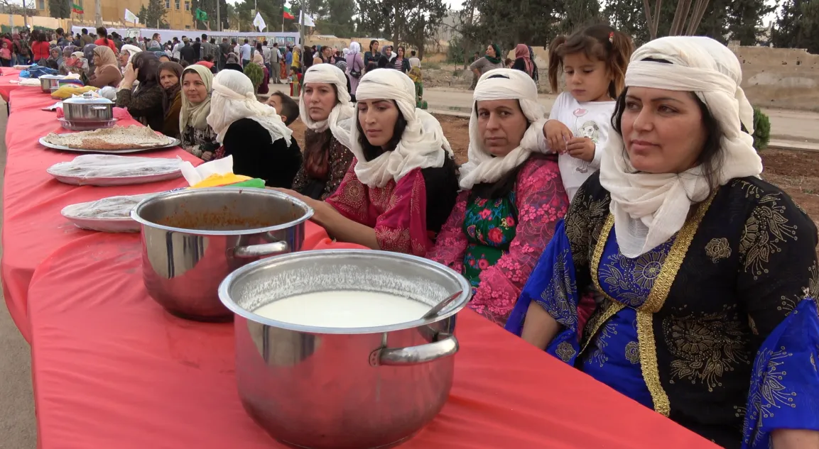 Di Festîvala Dicle-Firatê ya Şehîd Hogir de rengê jina Kobanî