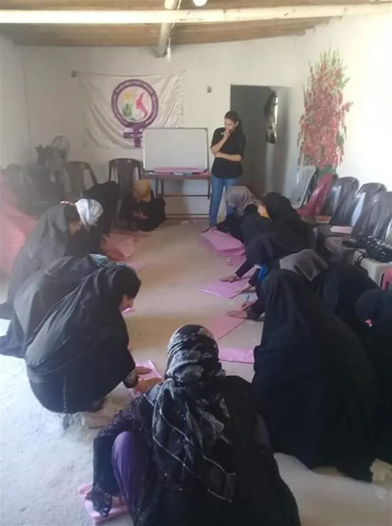 Weqfa Jina Azad ji jinên kampa Holê re gelek proje vekirin