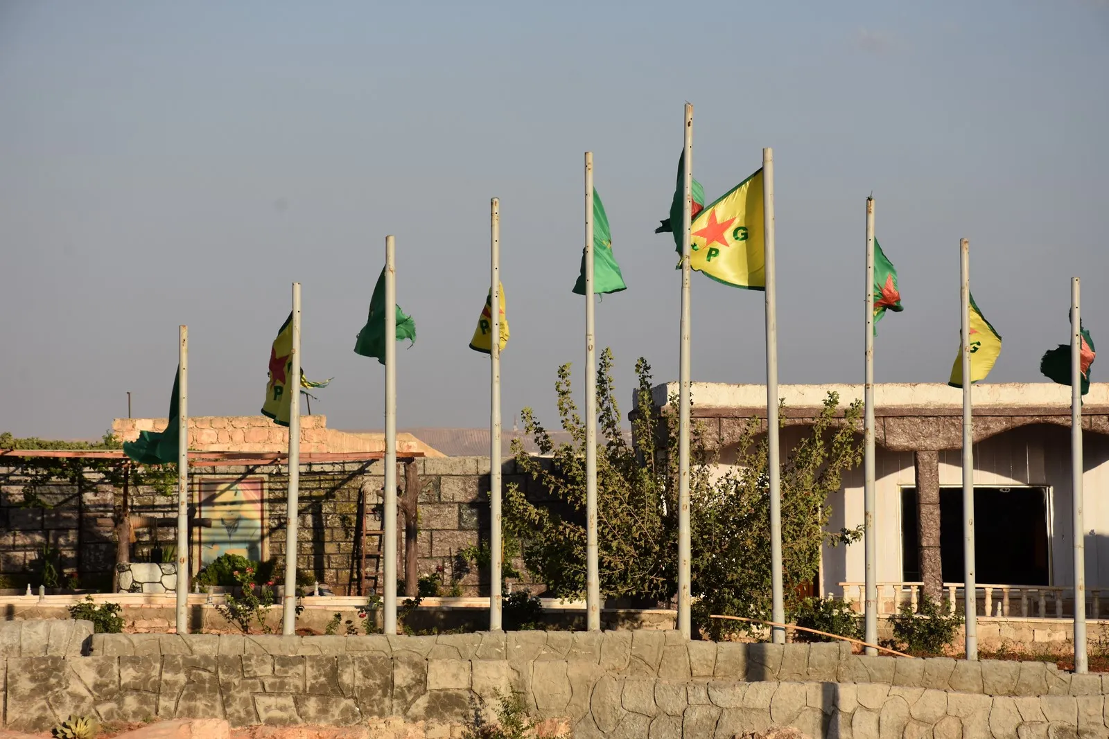 Parka Rêber Apo bûye şahidê berxwedana Şêxmeqsûdê