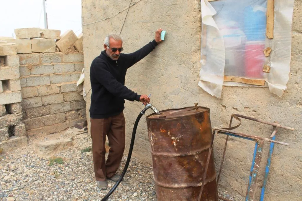 Belavkirina mazotê li ser şêniyên Reqayê dewam dike
