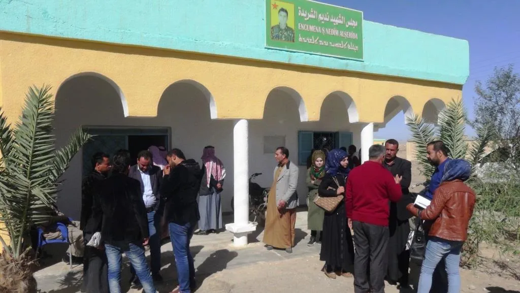 Meclisa Sivîl a Dêrazorê civîna xwe ya yekem a asayî lidar xist
