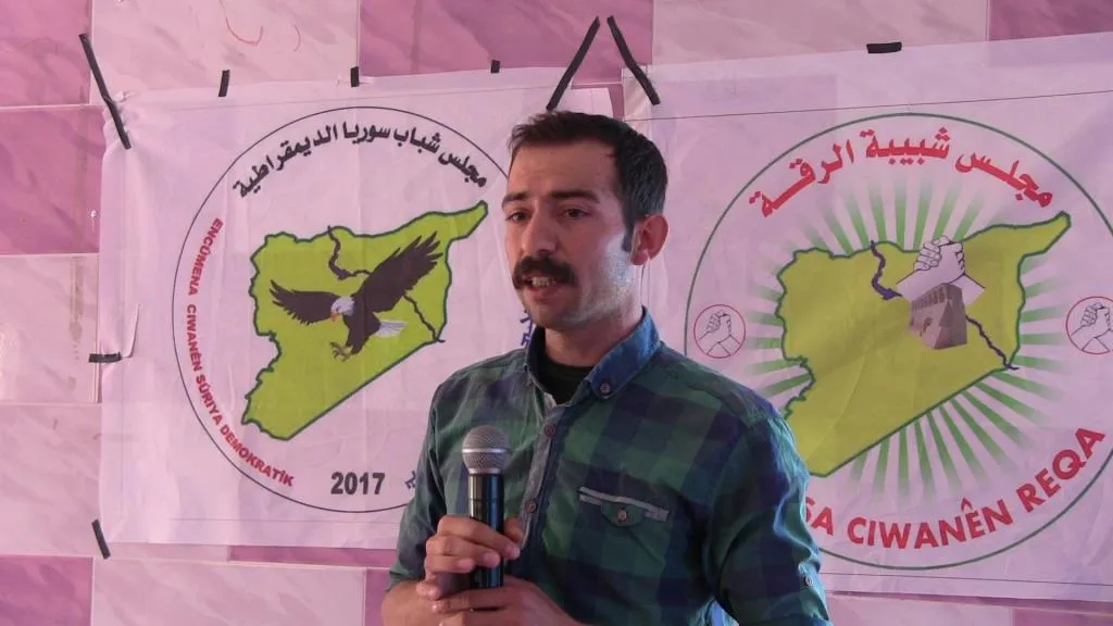 Komploya li dijî Ocalan li Reqayê hate şermezarkirin