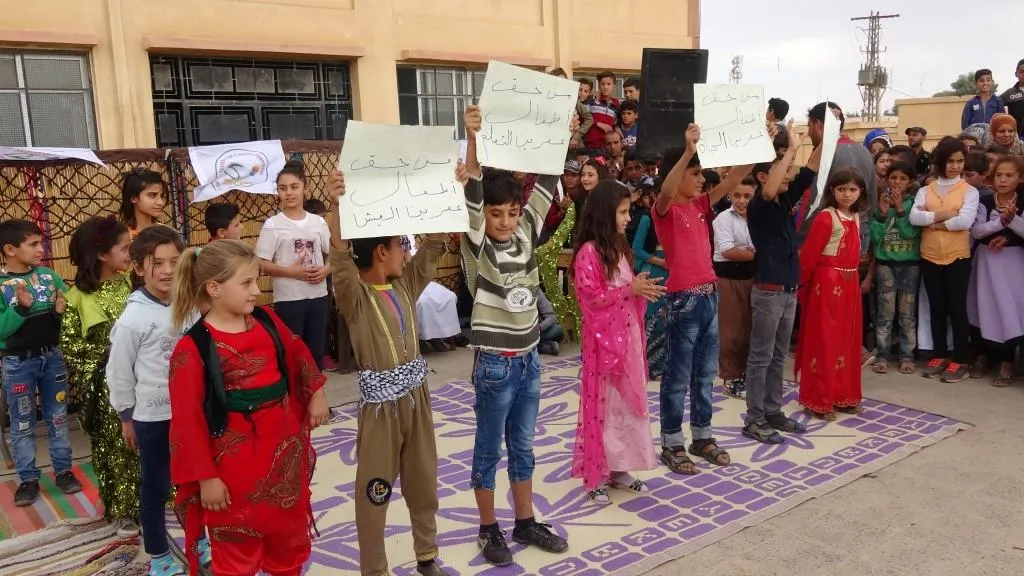 'Bi hev re ji bo hezkirina çand û perwerdeyê di hişê zarokan de biçînin'
