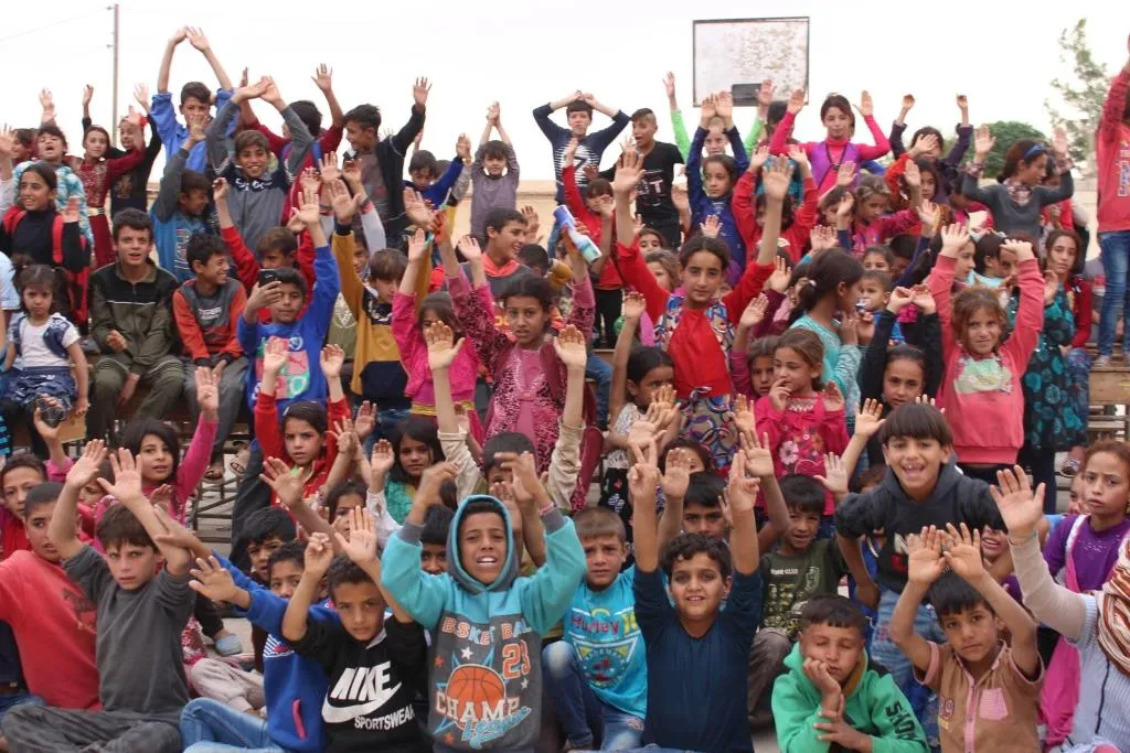 'Bi hev re ji bo hezkirina çand û perwerdeyê di hişê zarokan de biçînin'