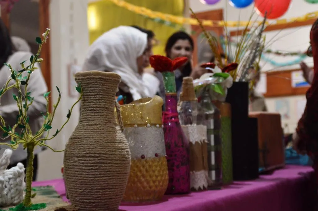 Bi karên xwe îradeya xwe vegotin: Em ciyawaz in