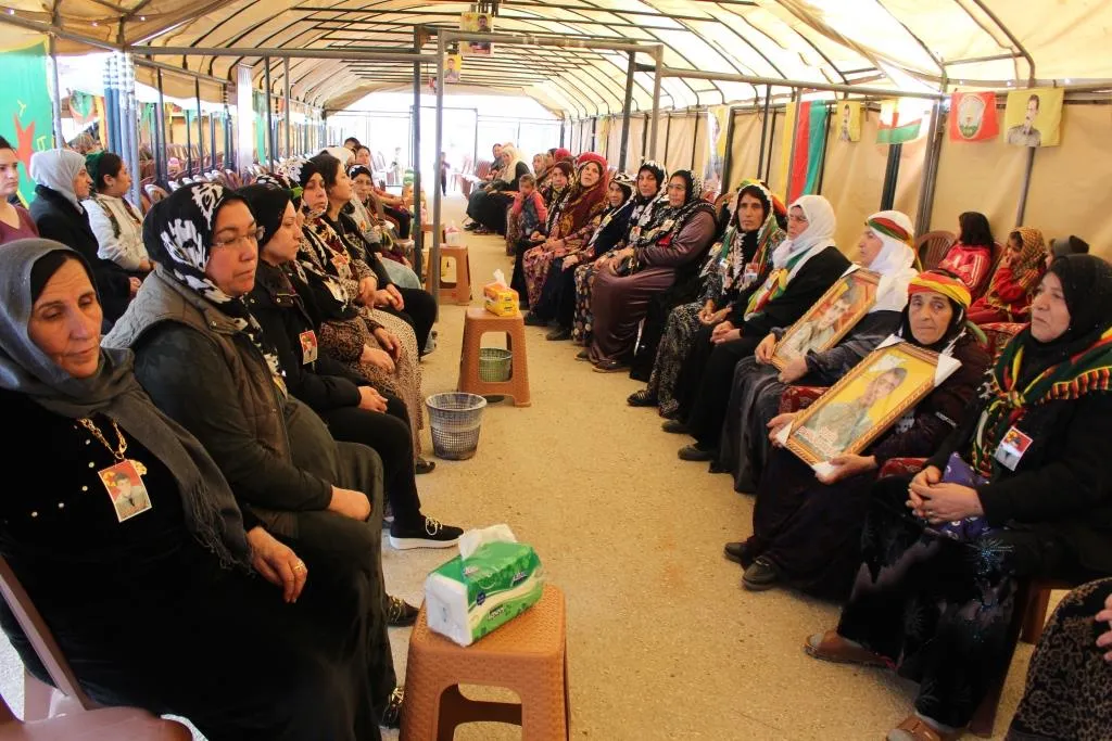 Ji bo şehîd Bahoz û Bilind merasîma sersaxiyê