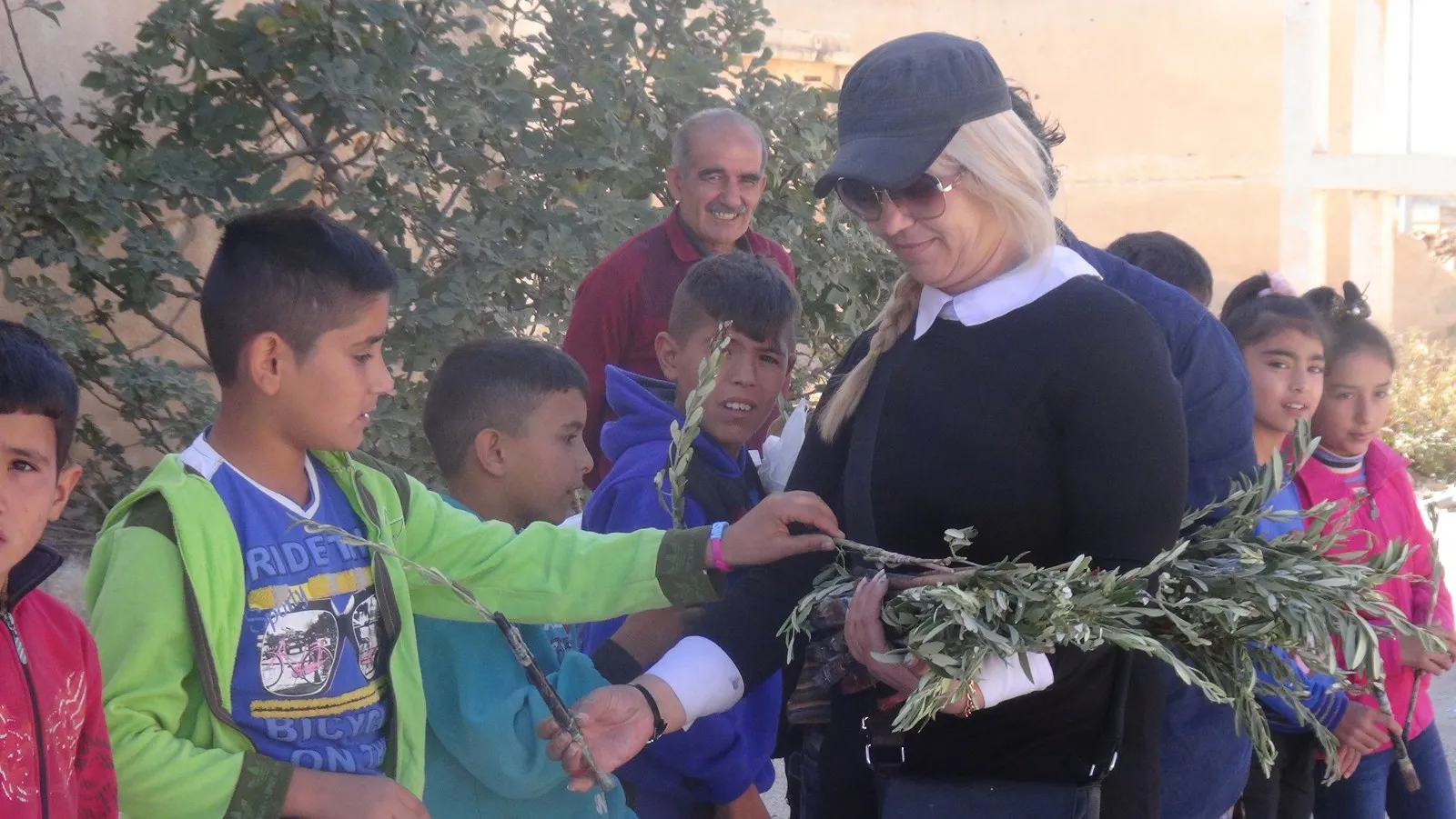 Nexşên zarokan serpêhatiya Efrînê vedibêjin
