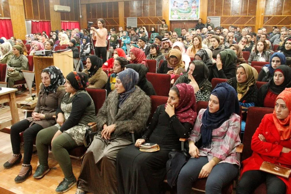 ‘Îro şervanên Bêrîtan li dijî xiyanetê li Xakûrkê têdikoşin’