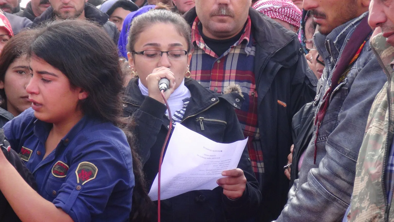 ‘Em tenê pişta xwe didin şehîd û şervanên xwe’