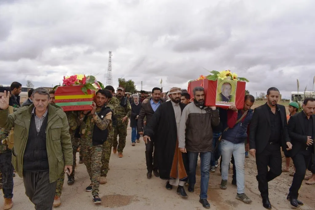 Bi hezaran cenazeyê El-Rîbah û El-Cerah spartin axê