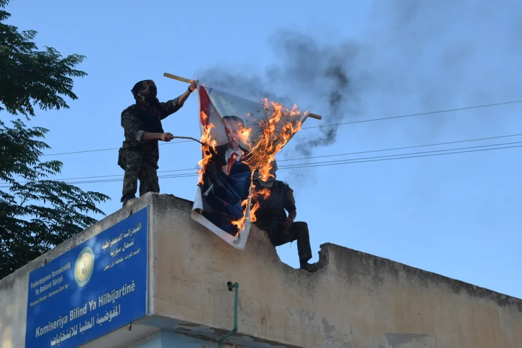 Ciwanên Bakur û Rojhilatê Sûriyê li dijî dagirkeriya Tirkiyê banga serhildanan kirin