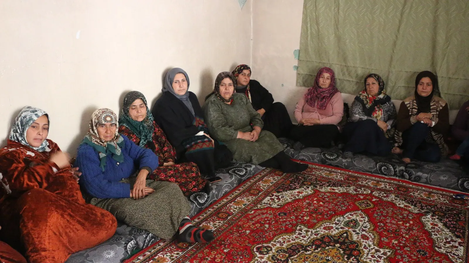 Li Helebê bi wesîleya 25‘ê Mijdarê rêzecivîn hatin lidarxistin