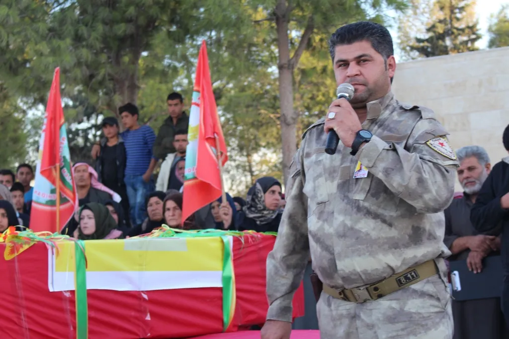 Li Minbicê şehîd Elî El-Rizqo hate oxirkirin û şehîdên meha Cotmehê hatin bibîranîn