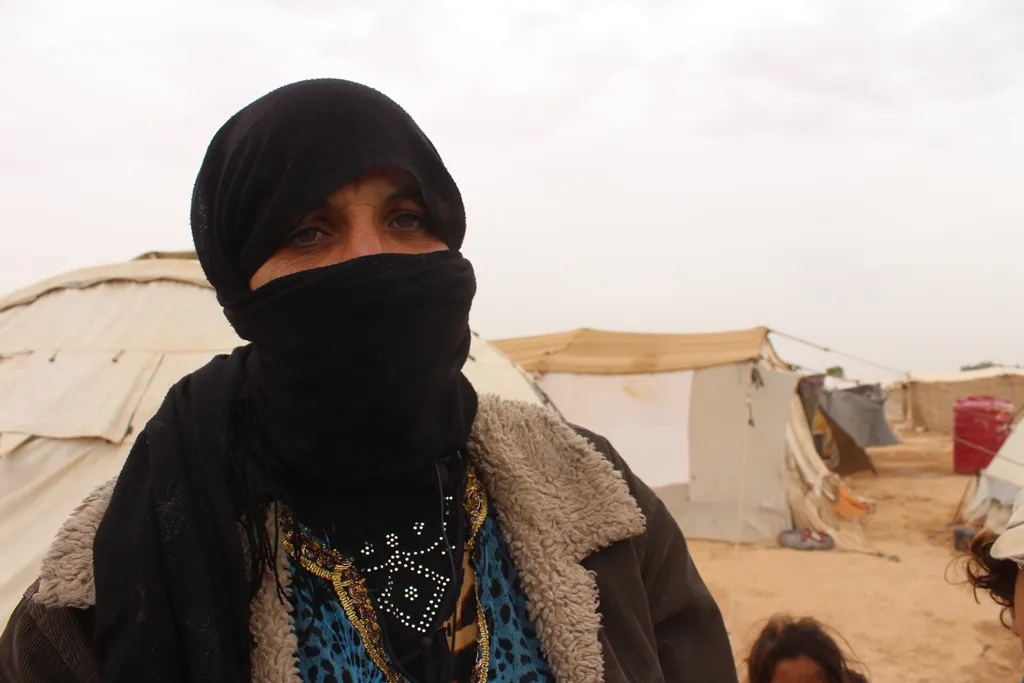 Zivistan li ber derî ye û koçber bêzar in