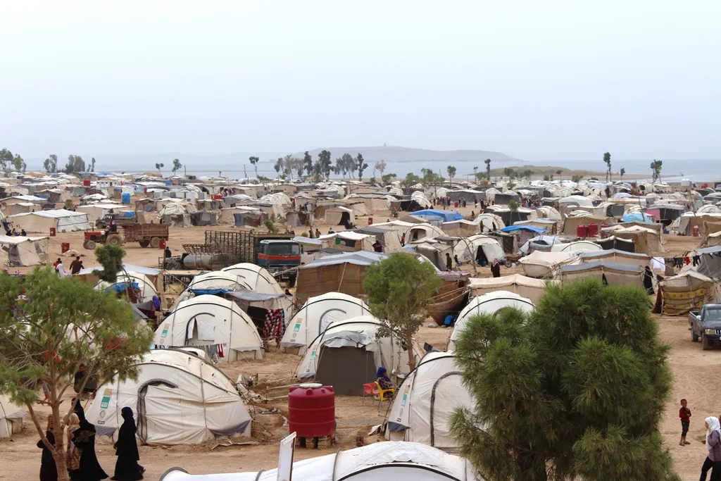 Zivistan li ber derî ye û koçber bêzar in