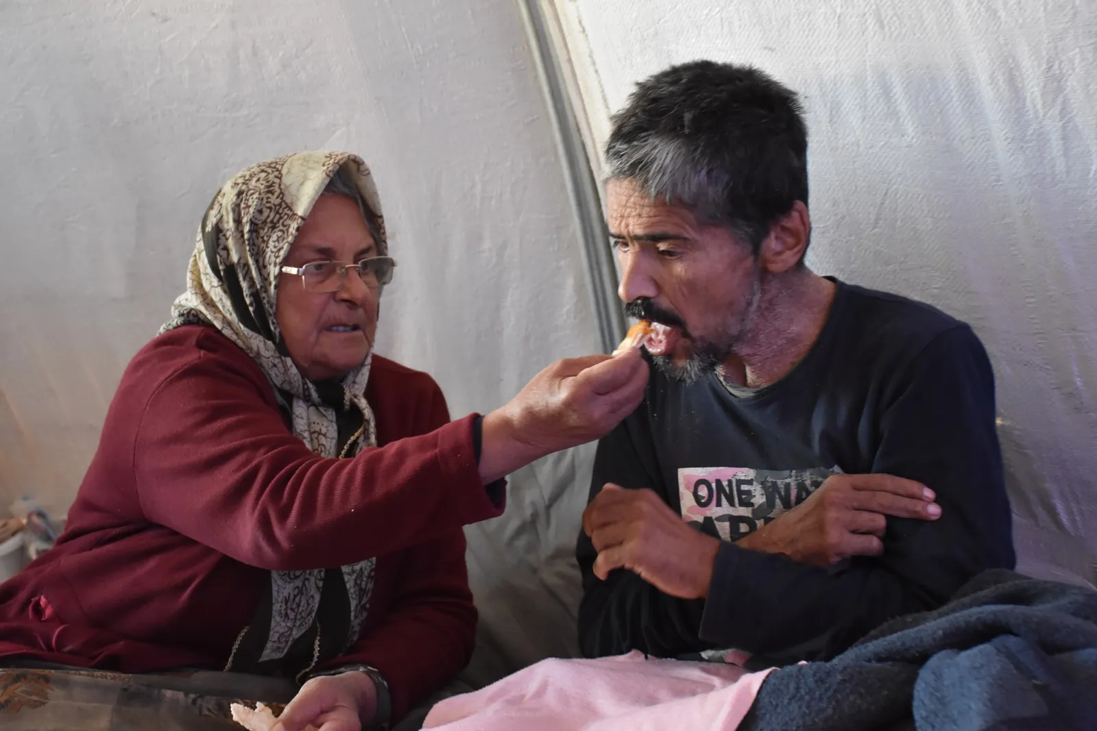 Li Şehbayê astengdarek li benda alîkariyê ye