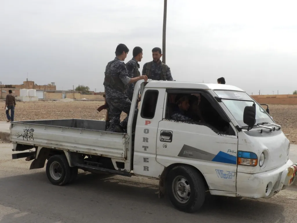 Bi şêv û roj aramiya herêmê diparêzin