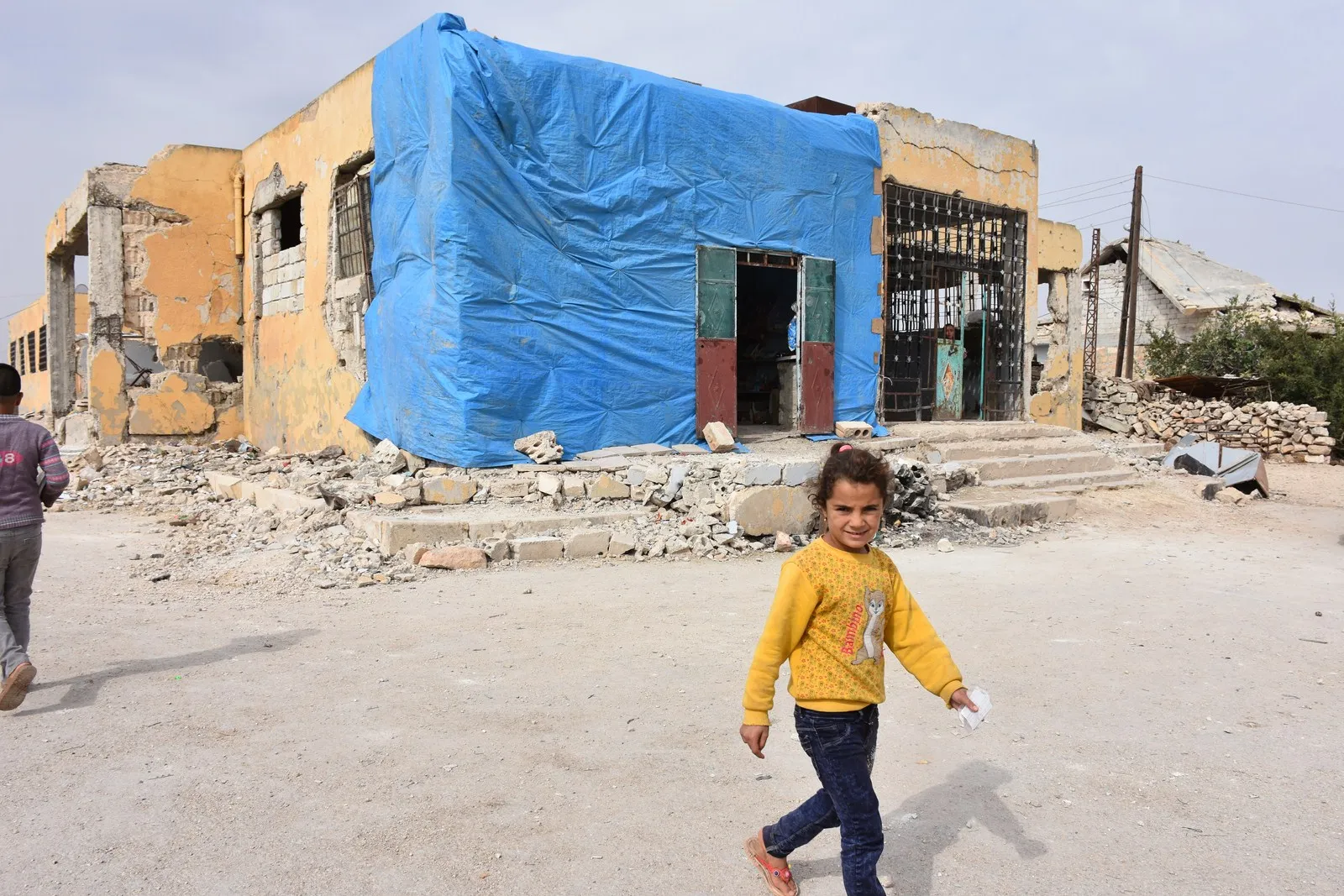 Xwendekarên Efrîn û Şehbayê bi israr xwendina xwe didomînin