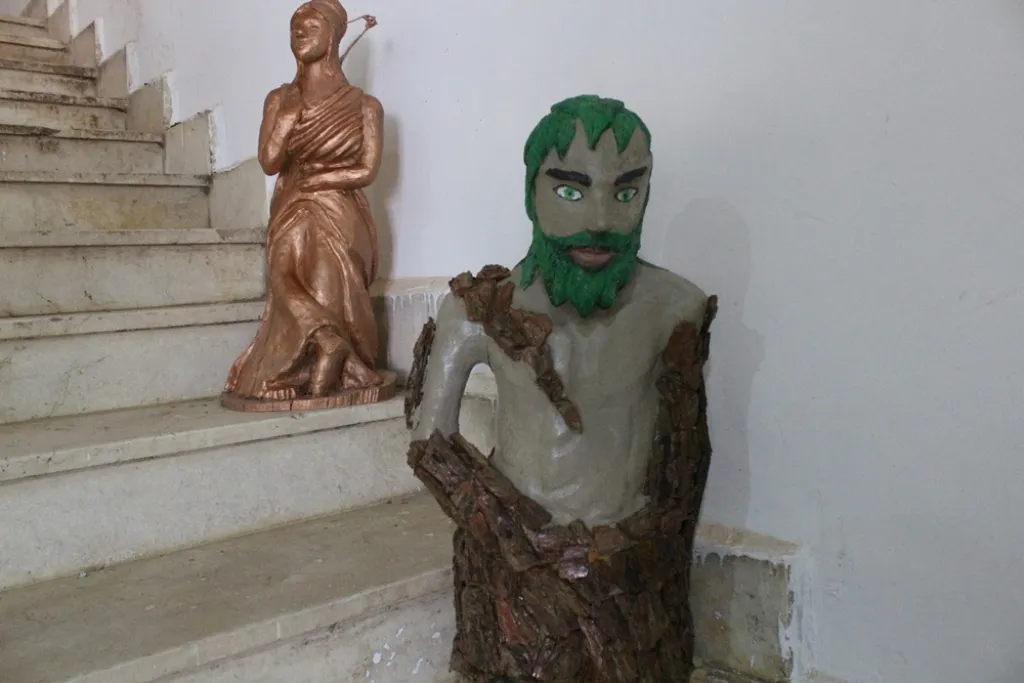 DAIŞ`ê têkçû, huner dimîne