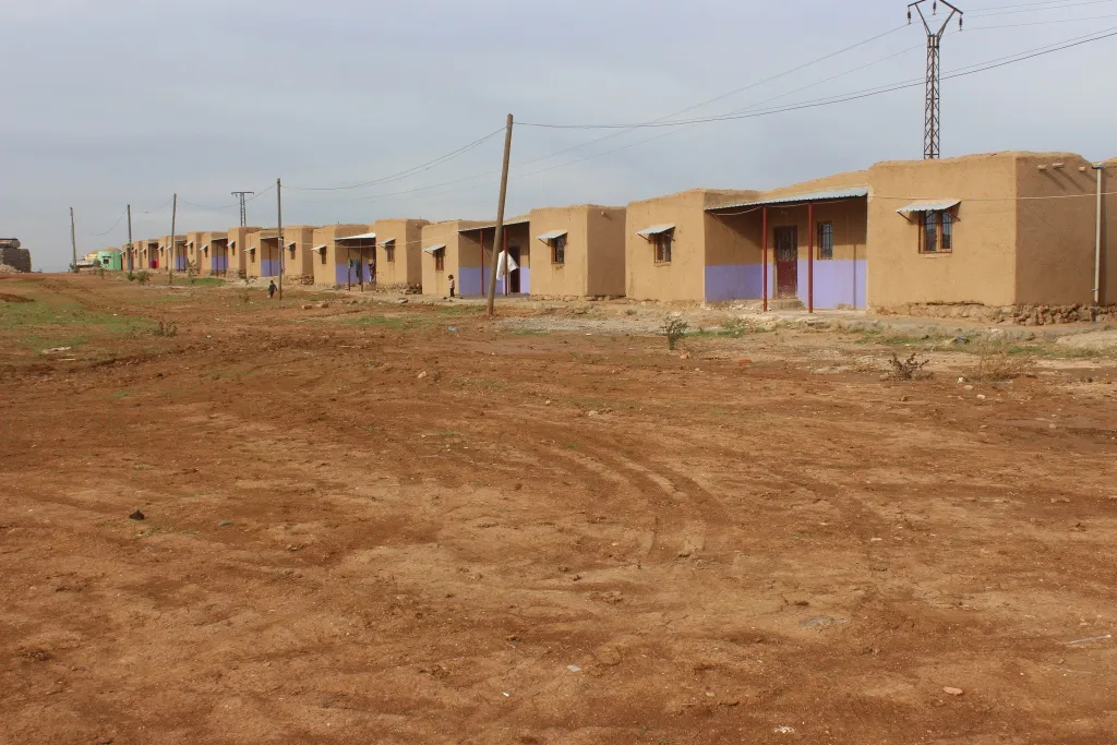Jinwar di 25'ê Mijdarê de deriyê xwe vedike