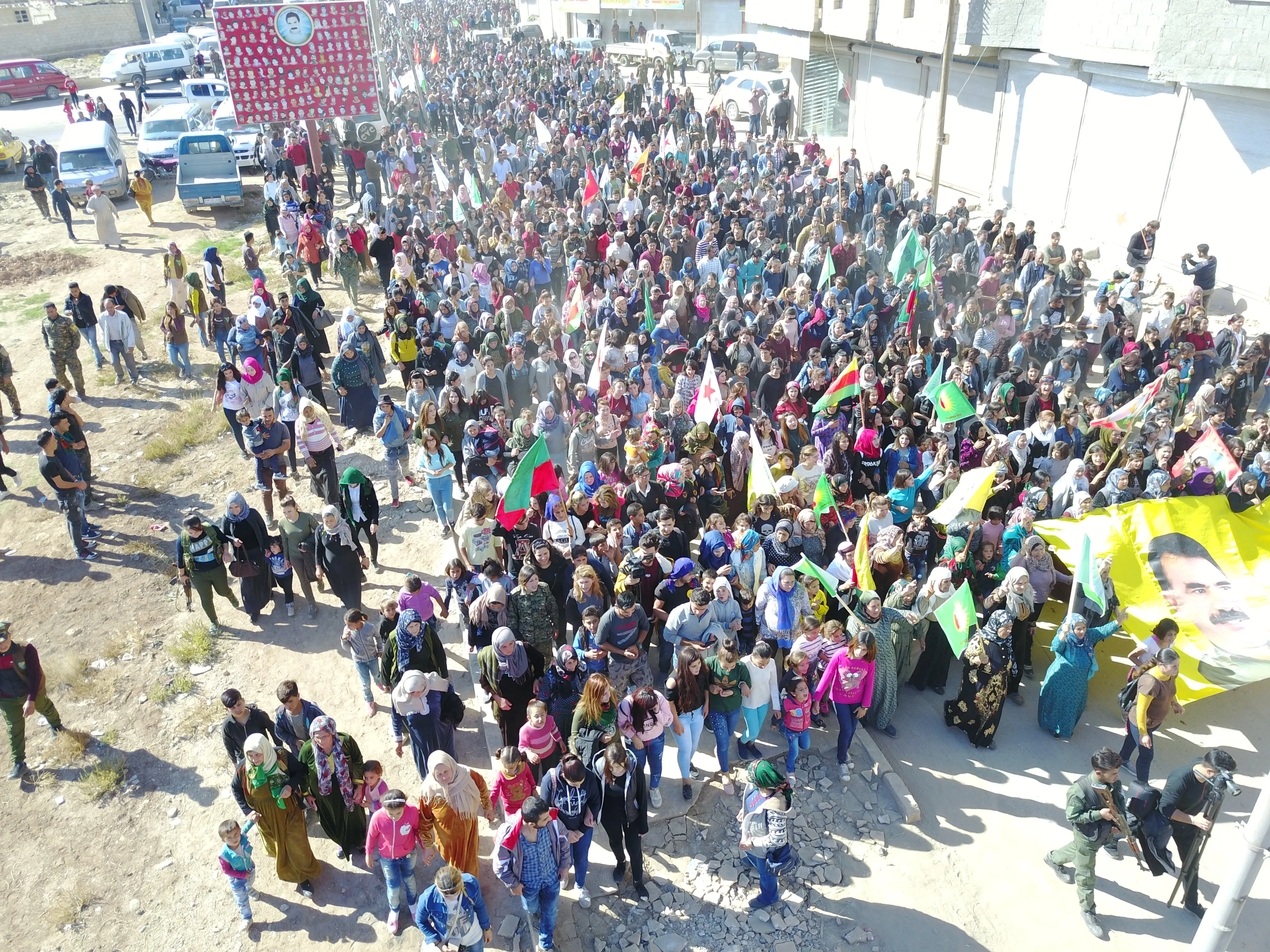 Welatiyên Bakurê Sûriyeyê li dijî êrîşên Tirkiyeyê xwepêşandanek lidar xistin
