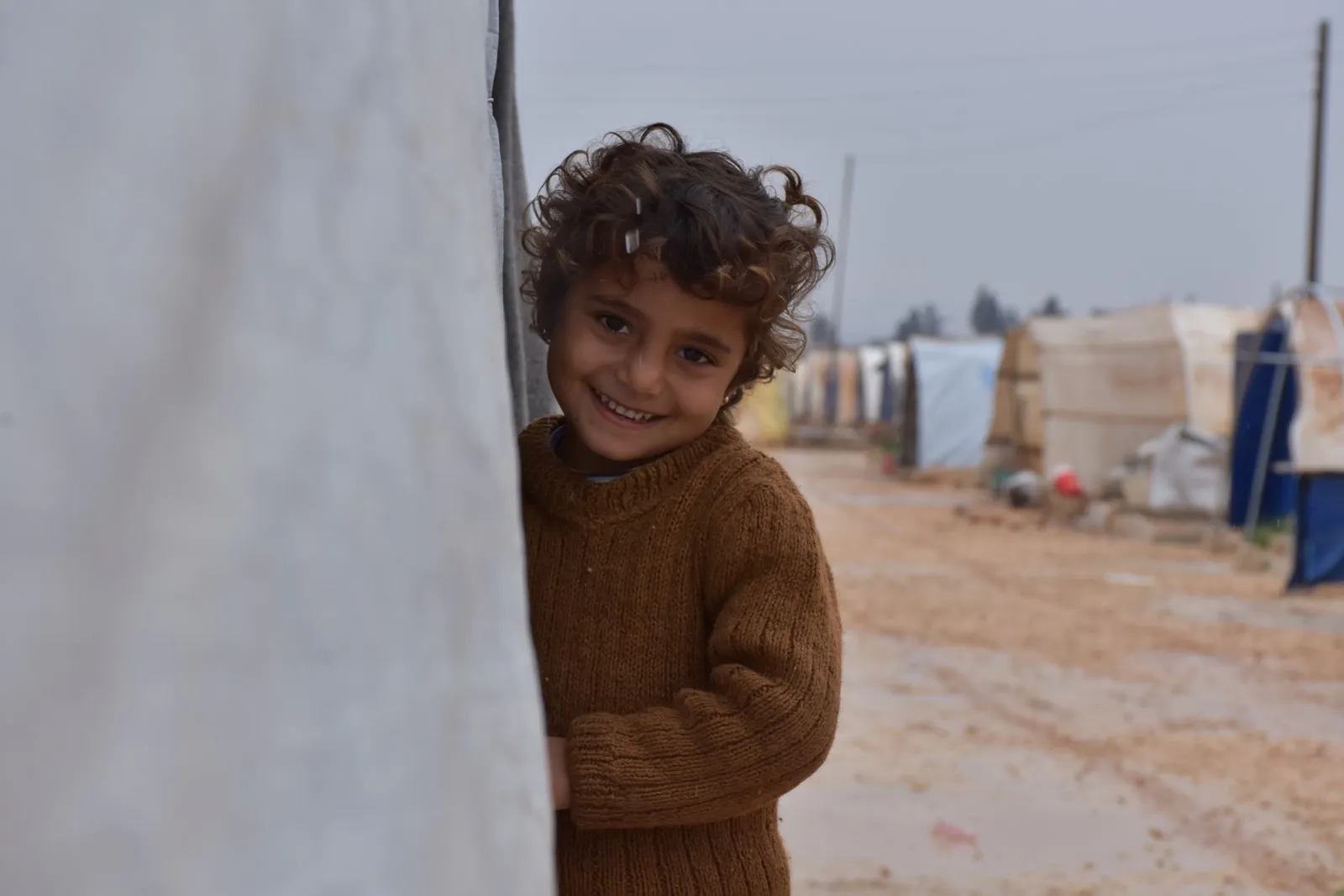 Bi wêneyan zarokên Efrînê
