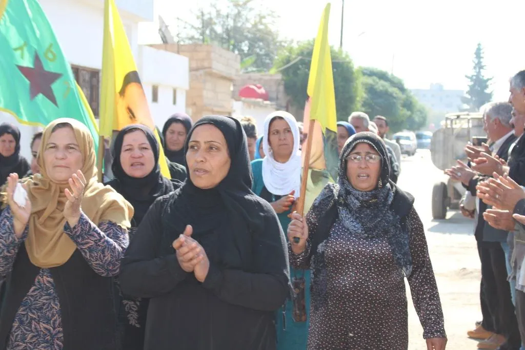 'Tirkiye dest diavêje pîrozî û destkeftiyên gelê Bakur û Rojhilatê Sûriyeyê'